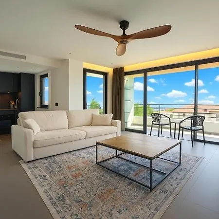 Rivendale 2 Bedroom 2 Bathroom With Balcony And Sea Views In The Nogalera Complex By Namaste Elite Appartement *