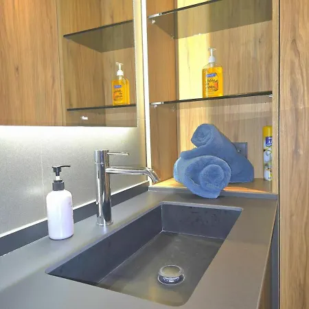 Rivendale 2 Bedroom 2 Bathroom With Balcony And Sea Views In The Nogalera Complex By Namaste Elite Appartement Torremolinos